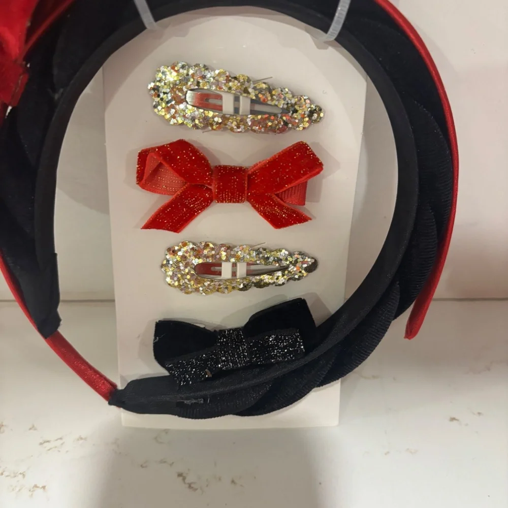 Cat & Jack Hair Accessories 6 pack 2 headbands, 4 bows Holiday Christmas